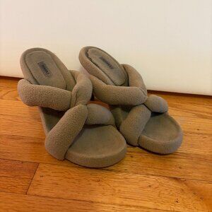 Yeezy Season 7 Puffy Fleece Sandal Heels Beige Size 40